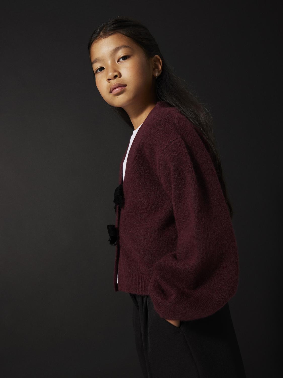 model_shot-creative